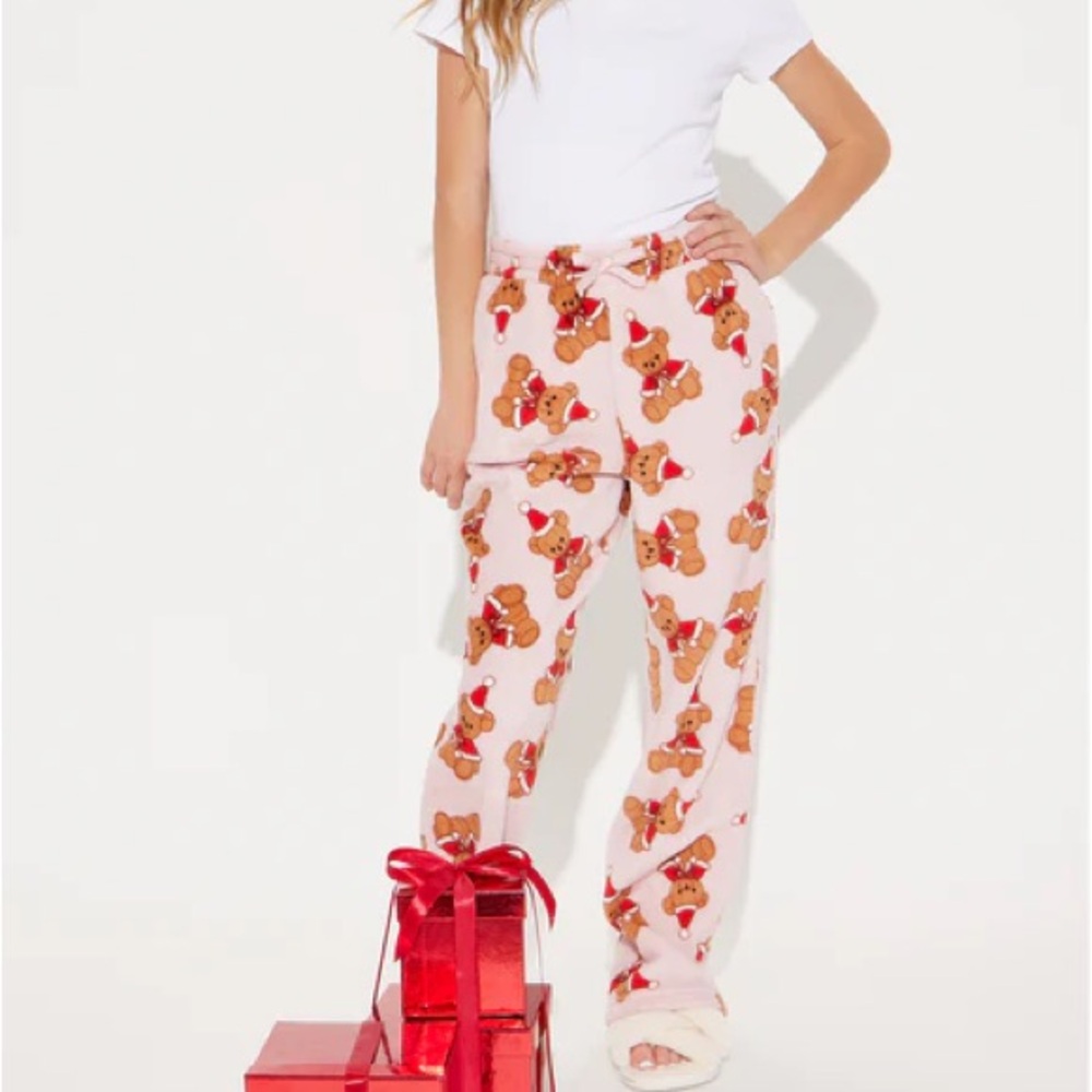 FASHION NOVA “Mini Jolly Teddy Bears Plush Pants”